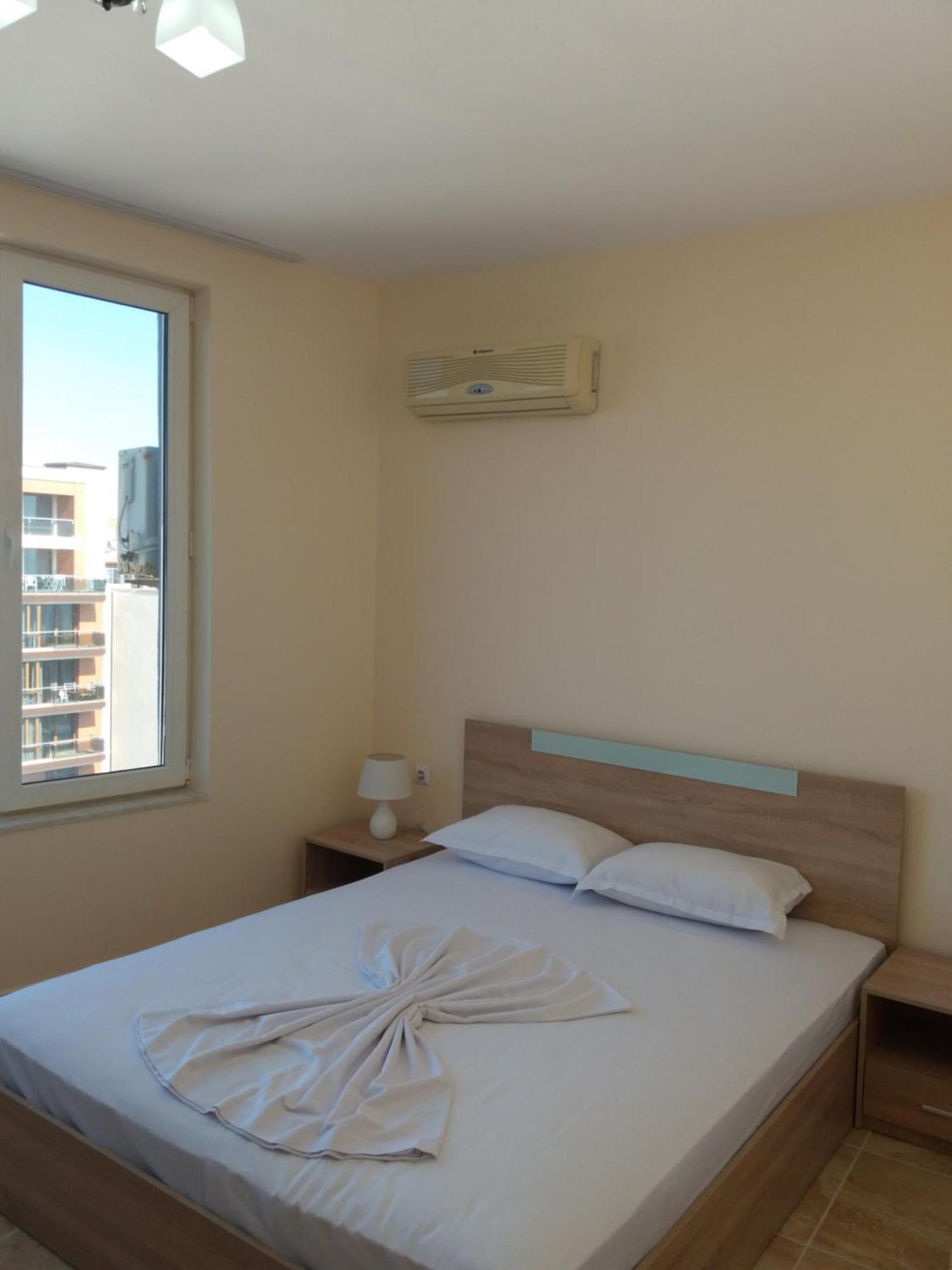 Golden Sea View Apartments Pomorie Eksteriør billede