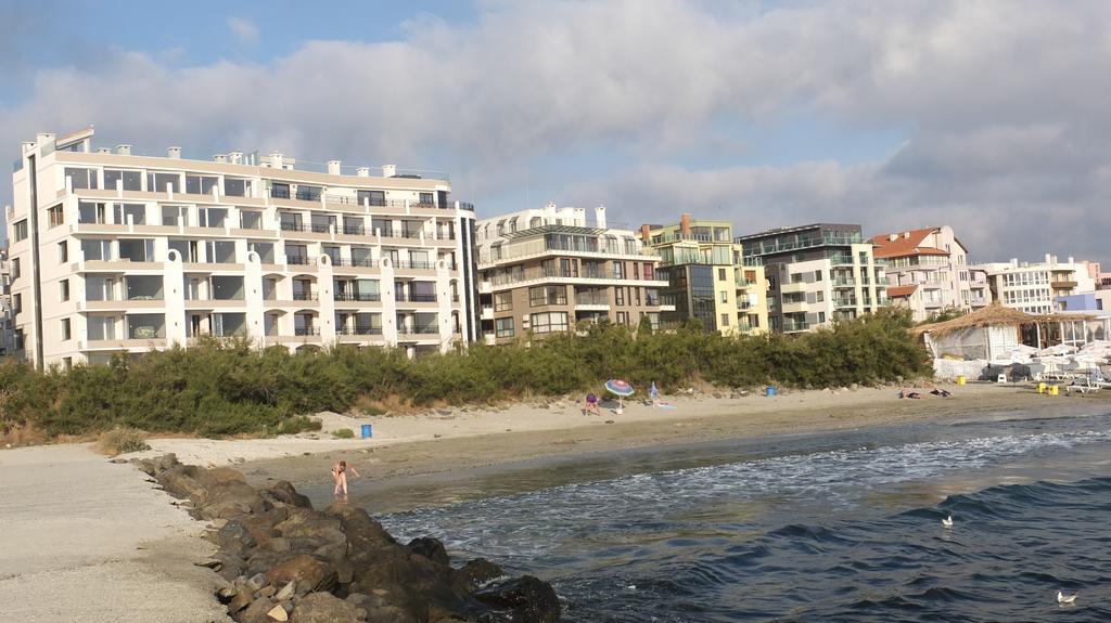 Golden Sea View Apartments Pomorie Eksteriør billede