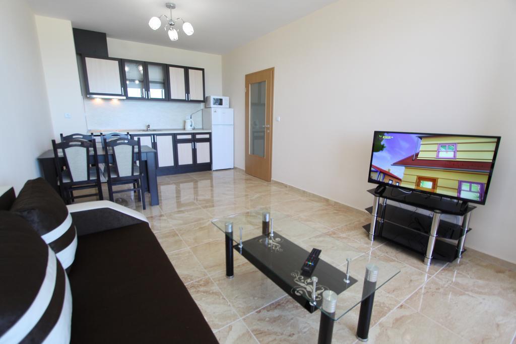 Golden Sea View Apartments Pomorie Eksteriør billede