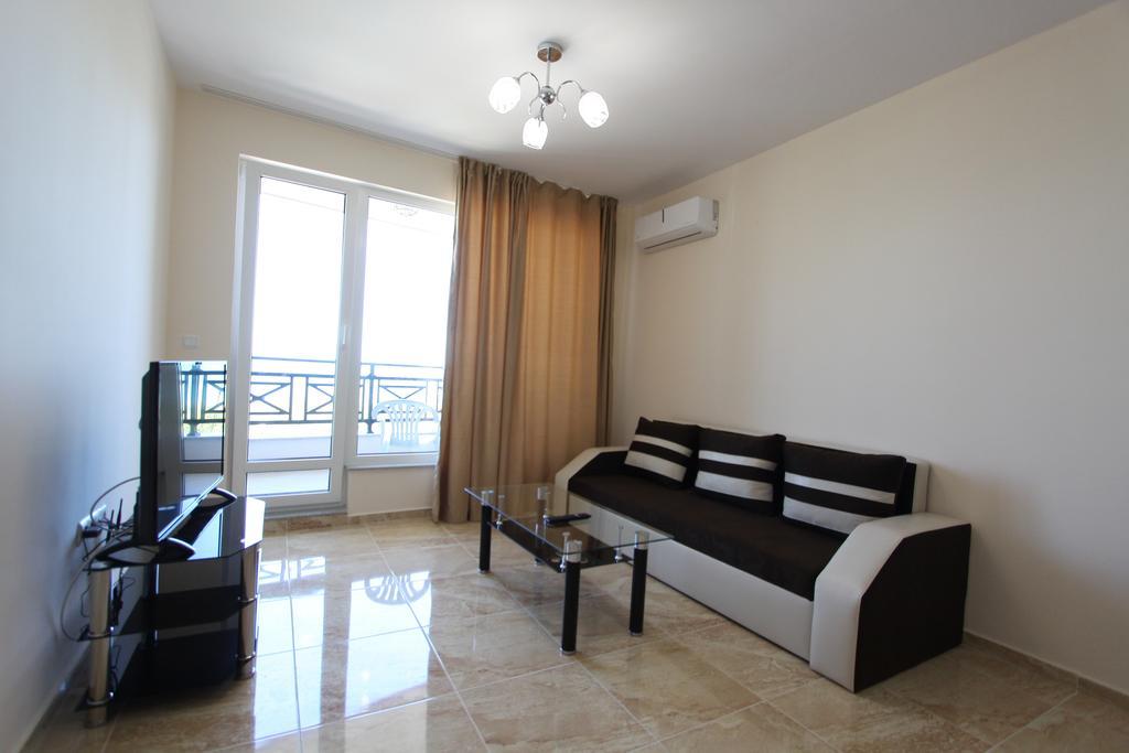 Golden Sea View Apartments Pomorie Eksteriør billede