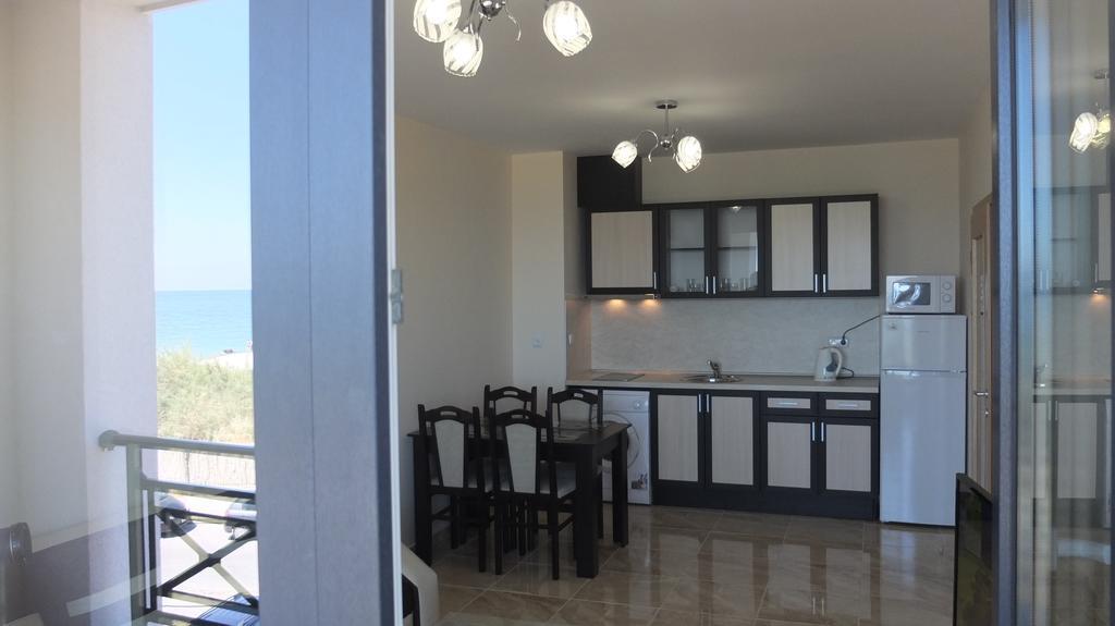 Golden Sea View Apartments Pomorie Eksteriør billede