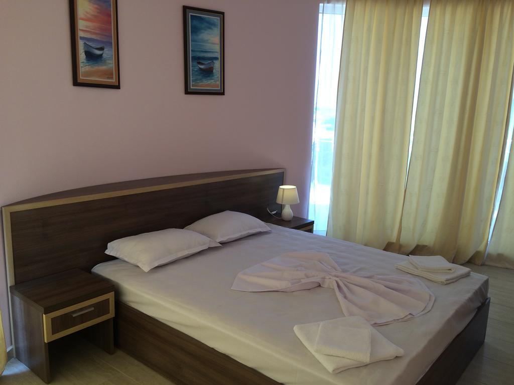 Golden Sea View Apartments Pomorie Eksteriør billede