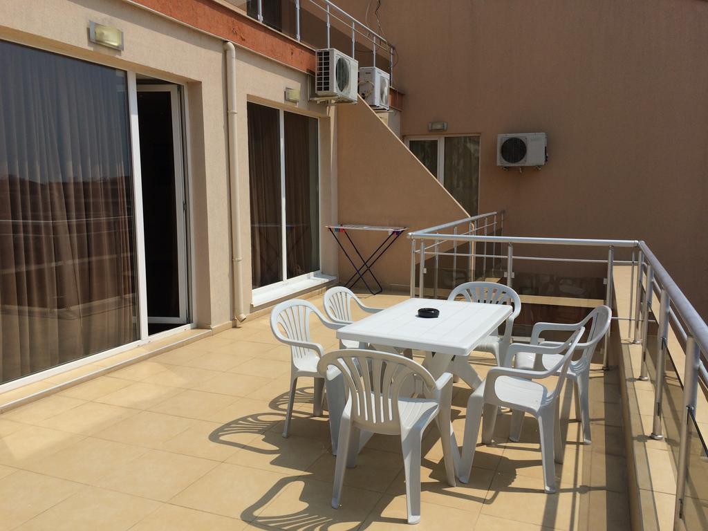 Golden Sea View Apartments Pomorie Eksteriør billede