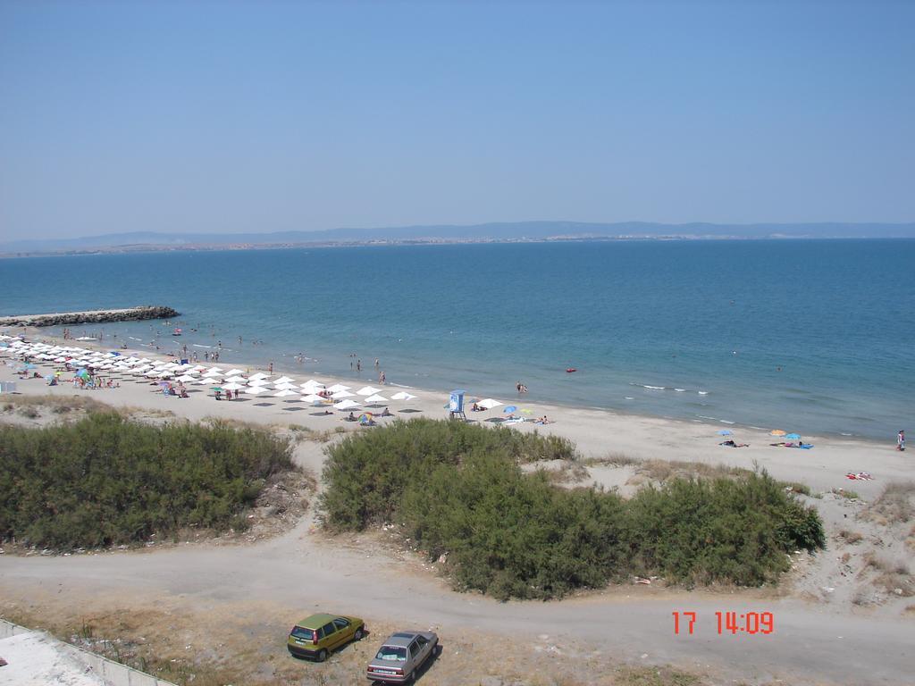 Golden Sea View Apartments Pomorie Eksteriør billede
